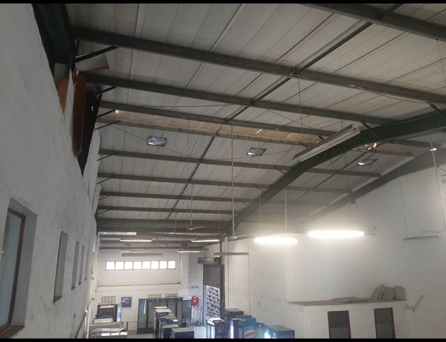 1,140M² WAREHOUSE TO LET IN WESTMEAD
